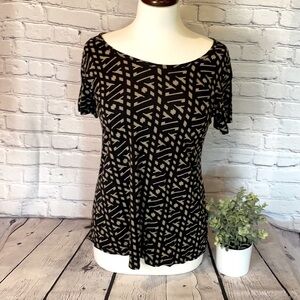 LulaRoe black medium rayon short sleeve top